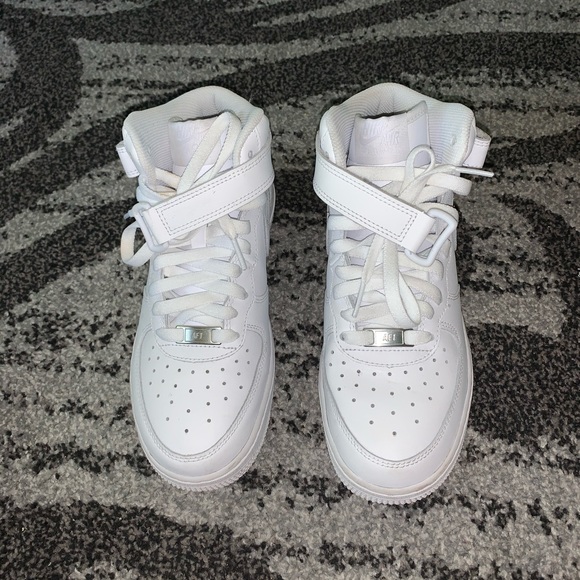 Nike Shoes - Nike air force 1